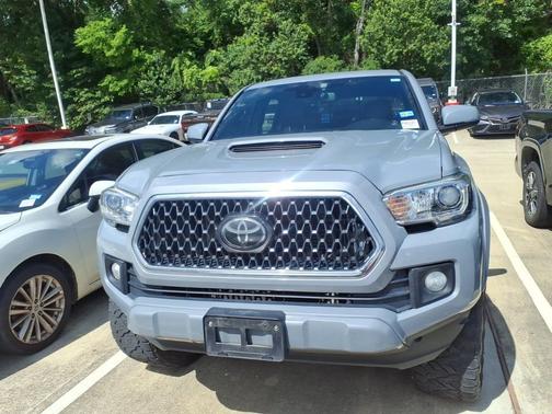 Cement 2018 Toyota Tacoma TRD Sport