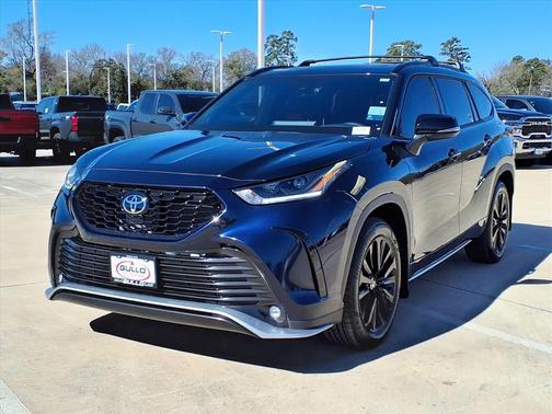 2025 Toyota Highlander XSE