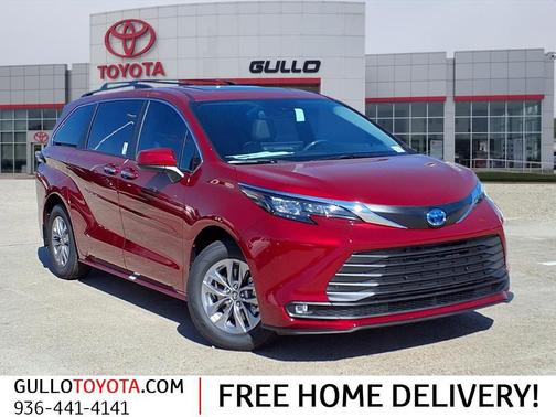 2025 Toyota Sienna XLE