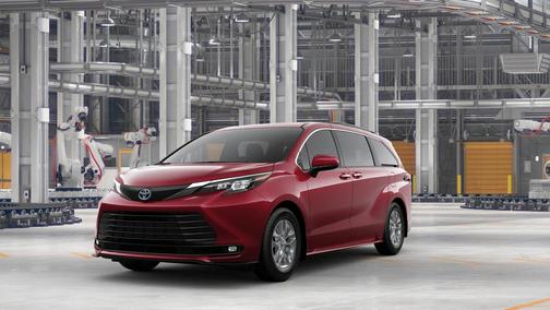2025 Toyota Sienna XLE
