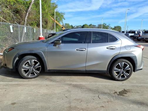 2020 Lexus UX 200 Base