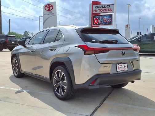 Atomic Silver 2020 Lexus UX 200 Base
