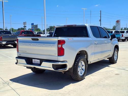 Silver Ice Metallic 2022 Chevrolet Silverado 1500 LT
