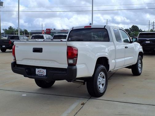 Super White 2021 Toyota Tacoma SR