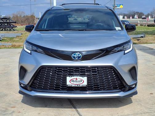 2025 Toyota Sienna XSE 7 Passenger