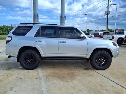 Classic Silver Metallic 2023 Toyota 4Runner TRD Off Road Premium