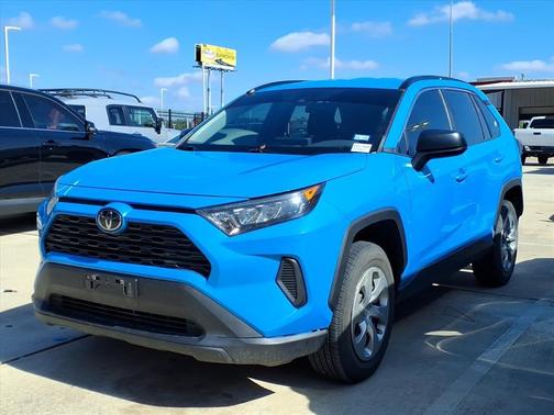 2020 Toyota RAV4 LE