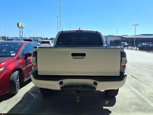 Super White 2013 Toyota Tacoma Base