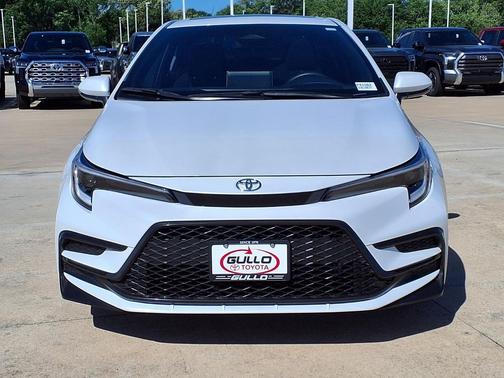Wind Chill Pearl 2025 Toyota Corolla SE