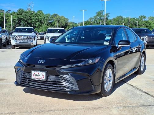 Midnight Black Metallic 2025 Toyota Camry LE