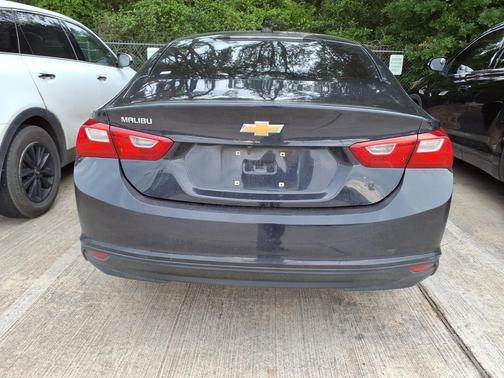 Dark Ash Metallic 2022 Chevrolet Malibu 1LS