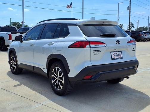 Wind Chill Pearl 2023 Toyota Corolla Hybrid SE