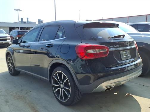 2017 Mercedes-Benz GLA 250 Base