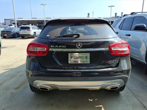 2017 Mercedes-Benz GLA 250 Base