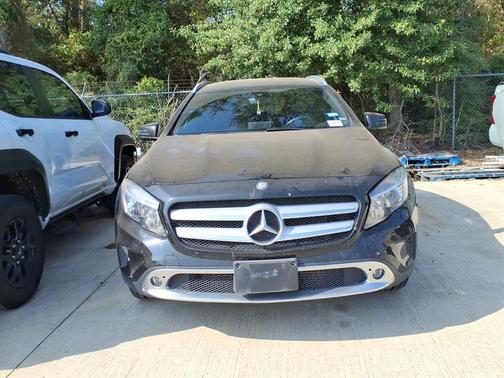 2017 Mercedes-Benz GLA 250 Base
