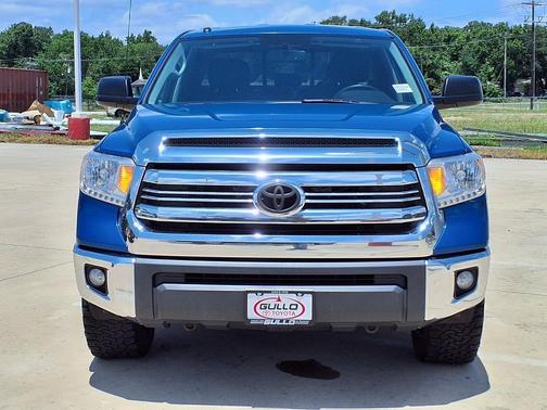 Blazing Blue Pearl 2016 Toyota Tundra SR5