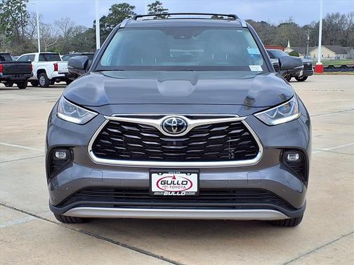 2024 Toyota Highlander Platinum