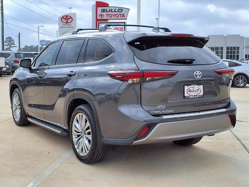 2024 Toyota Highlander Platinum