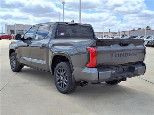 2025 Toyota Tundra Hybrid Platinum