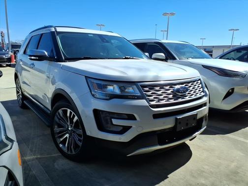 2017 Ford Explorer Platinum