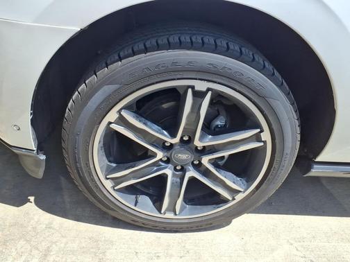 White Platinum Clearcoat Metallic 2019 Ford Expedition Limited