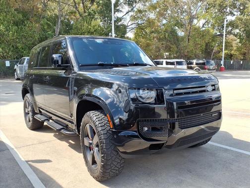 2023 Land Rover Defender X-Dynamic SE