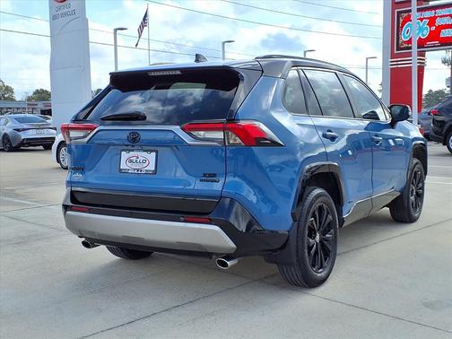 2024 Toyota RAV4 Hybrid SE