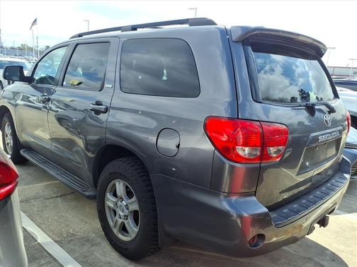 2016 Toyota Sequoia SR5