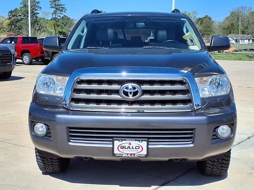 2016 Toyota Sequoia SR5