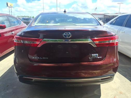 Moulin Rouge Mica 2013 Toyota Avalon Hybrid Limited