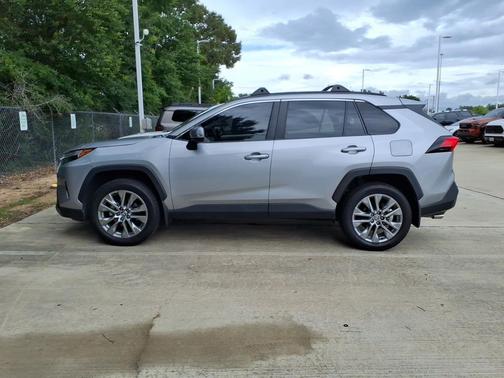 Silver Sky Metallic 2023 Toyota RAV4 XLE Premium