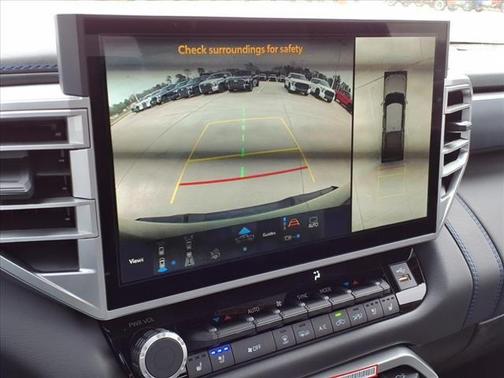 2025 Toyota Tundra Hybrid Platinum