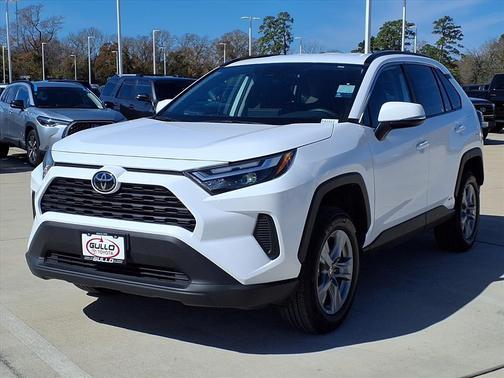 2025 Toyota RAV4 Hybrid XLE