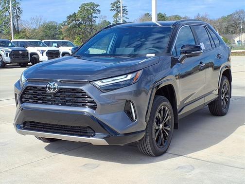 2025 Toyota RAV4 Hybrid SE