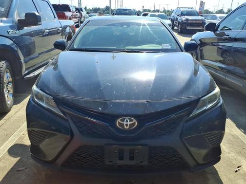 Midnight Black Metallic 2018 Toyota Camry L