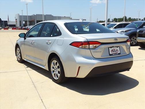 Classic Silver Metallic 2024 Toyota Corolla LE