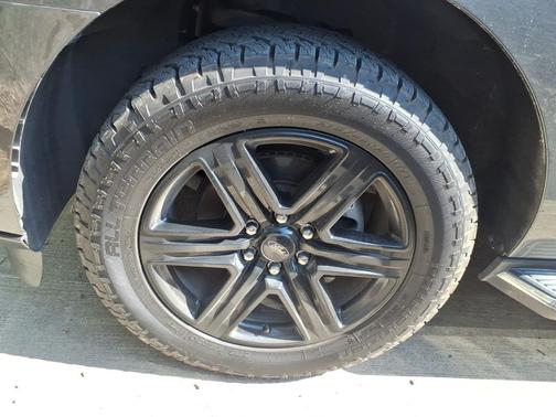 Magnetic Metallic 2021 Ford Expedition XLT