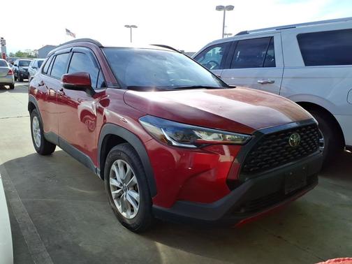 2023 Toyota Corolla Cross LE