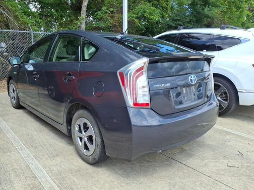 Winter Gray Metallic 2013 Toyota Prius Four