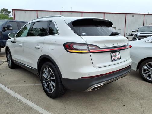 Pristine White 2021 Lincoln Nautilus Standard