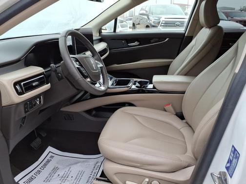Pristine White 2021 Lincoln Nautilus Standard