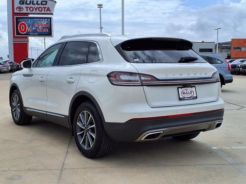 Pristine White 2021 Lincoln Nautilus Standard