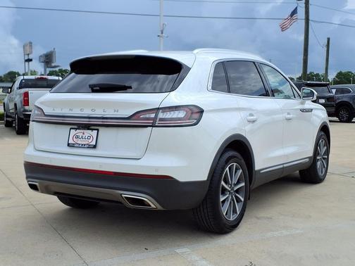 Pristine White 2021 Lincoln Nautilus Standard