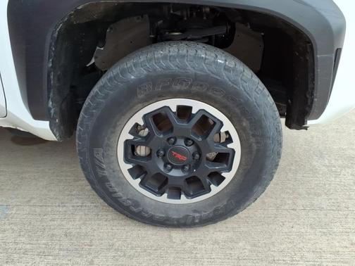 2024 Toyota Tacoma TRD Off-Road