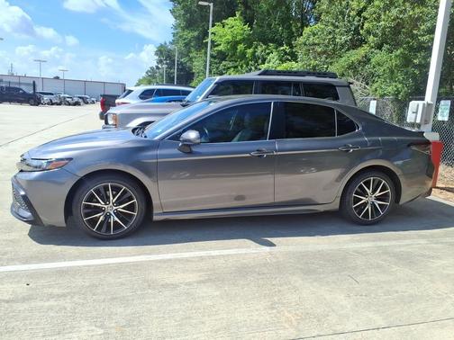 Predawn Gray Mica 2021 Toyota Camry SE