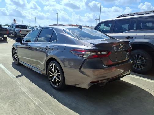 Predawn Gray Mica 2021 Toyota Camry SE