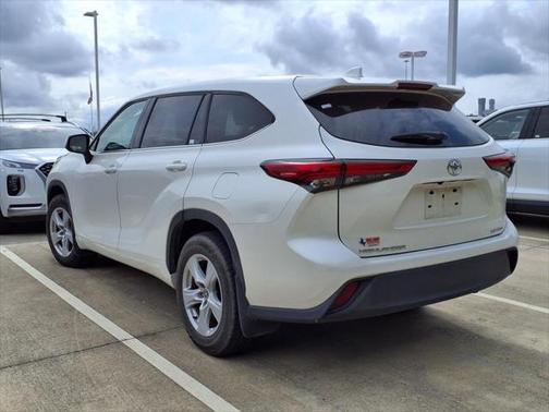 2021 Toyota Highlander LE