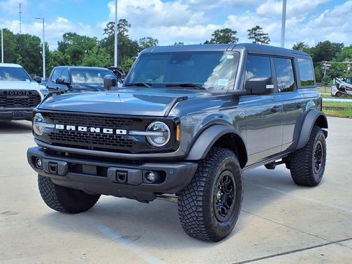 Carbonized Gray Metallic 2023 Ford Bronco Wildtrak