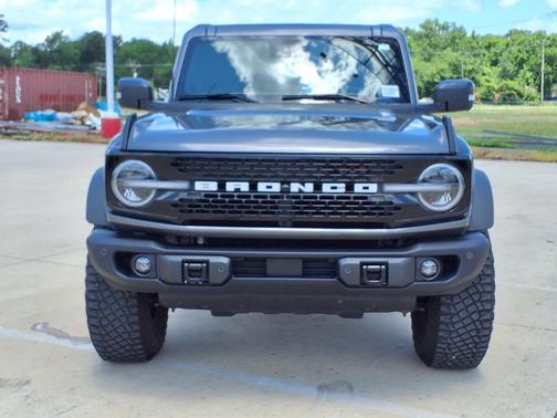 Carbonized Gray Metallic 2023 Ford Bronco Wildtrak