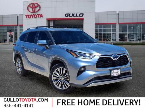 Moon Dust 2021 Toyota Highlander Platinum